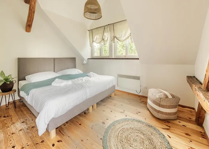 Prywatna Wies * Mierki