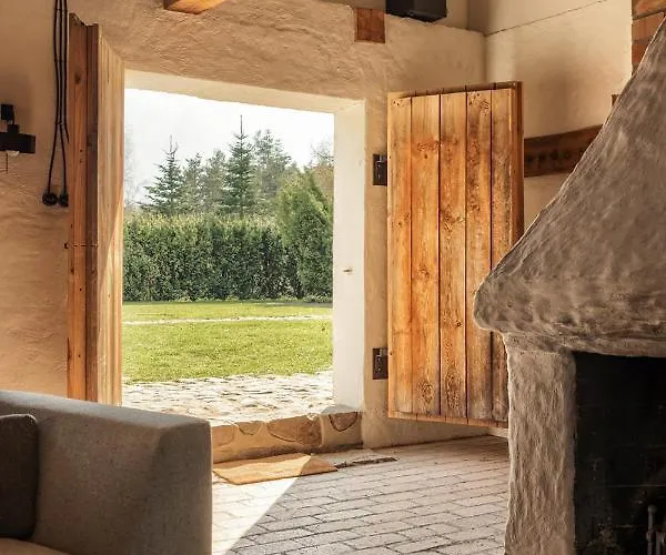 Prywatna Wies Holiday home Mierki